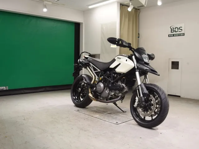 Ducati Hypermotard 796 2011, white | black, фото 3