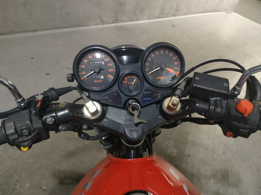 Honda CBX400F 2020, красный, фото 5