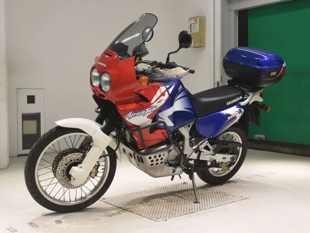 Honda Africa Twin 2000, белый, красный, синий, фото 4