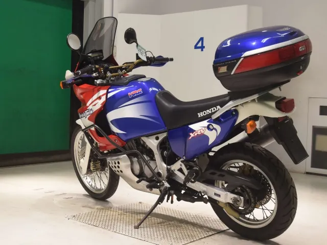 Honda Africa Twin 2000, белый, красный, синий, фото 6