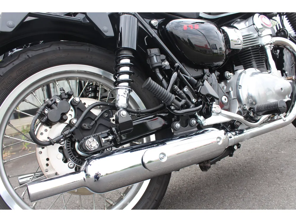 Kawasaki W800-2 2023, чёрный, фото 17