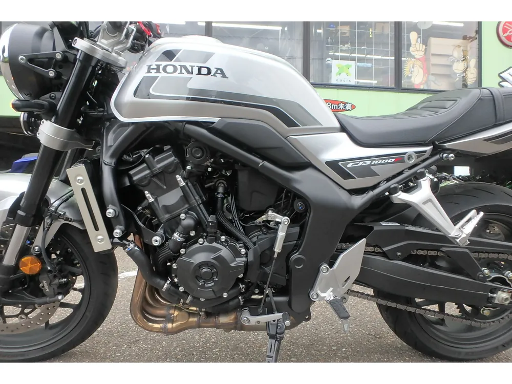 Honda CB1000F 2026, серебристый, фото 14