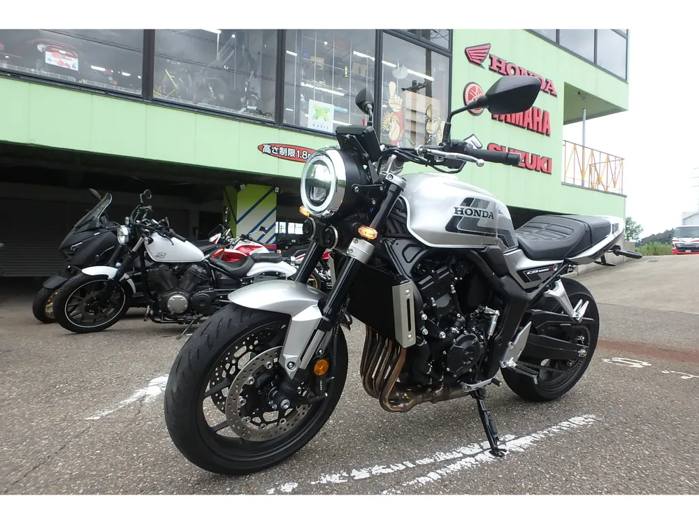 Honda CB1000F 2026, серебристый, фото 16