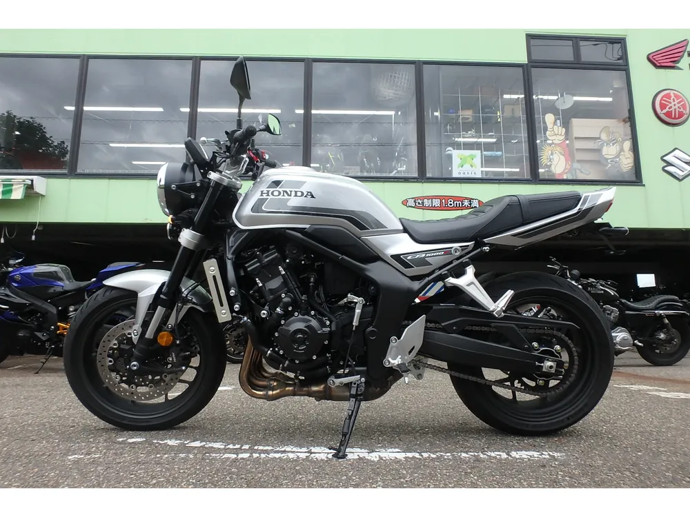 Honda CB1000F 2026, серебристый, фото 17