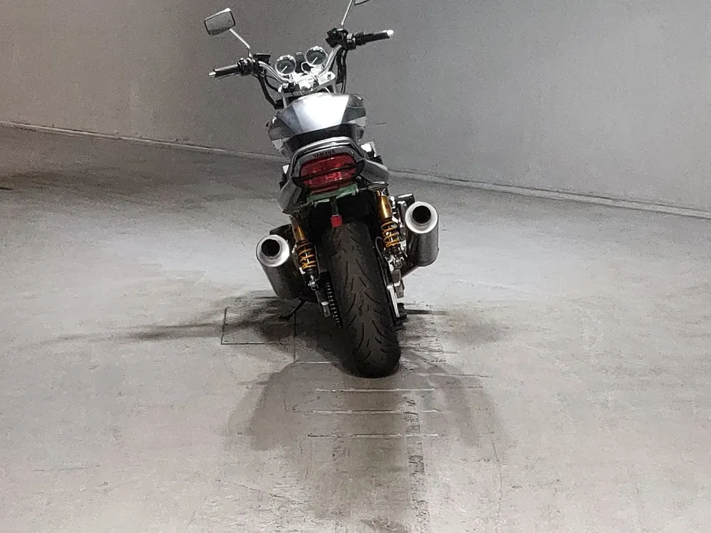Yamaha XJR1300 2002, black/silver, фото 4