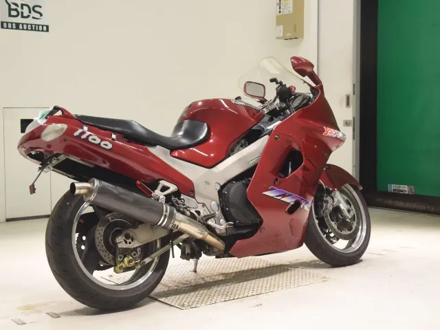Kawasaki ZZ-R1100 1995, красный, фото 5