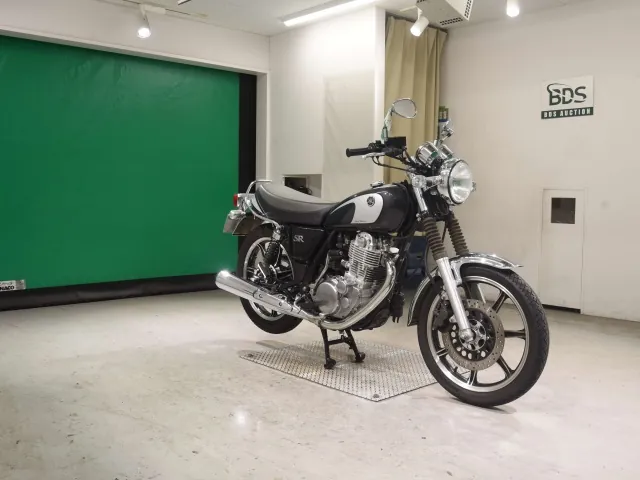 Yamaha SR400 Final Edition Limited 2021, серый, фото 3