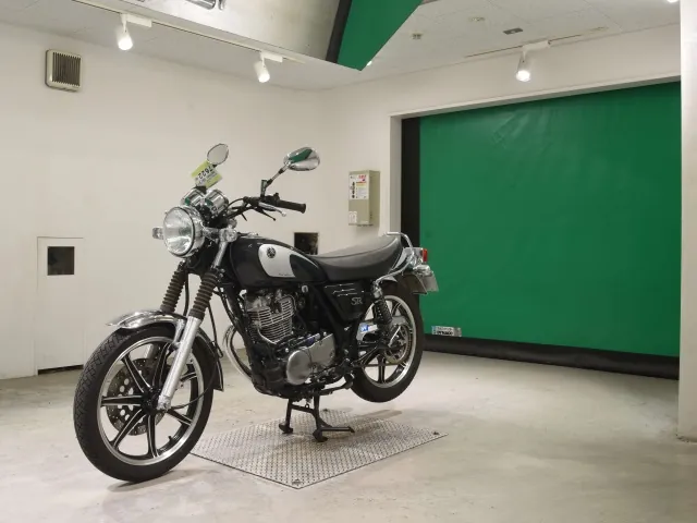 Yamaha SR400 Final Edition Limited 2021, серый, фото 4