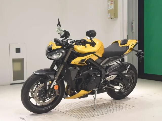 Triumph Street Triple RS 2024, жёлтый, фото 4