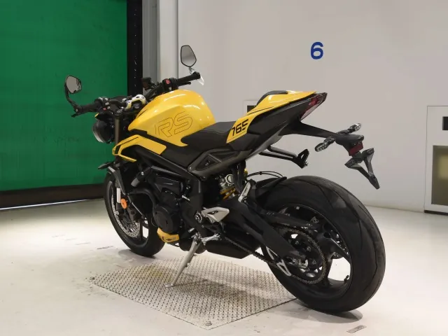 Triumph Street Triple RS 2024, жёлтый, фото 6