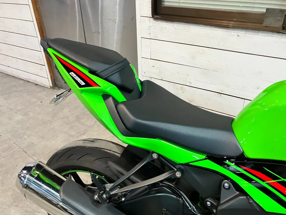 Kawasaki Zx-6Ra 2022, чёрный, lime, фото 4