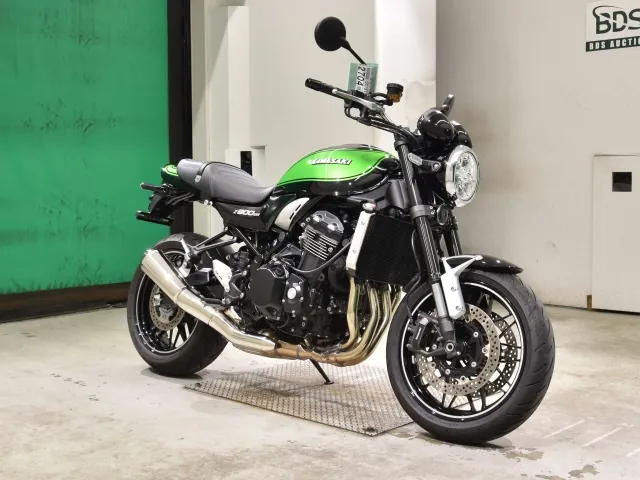 Kawasaki Z900RS 2025, black | green, фото 3
