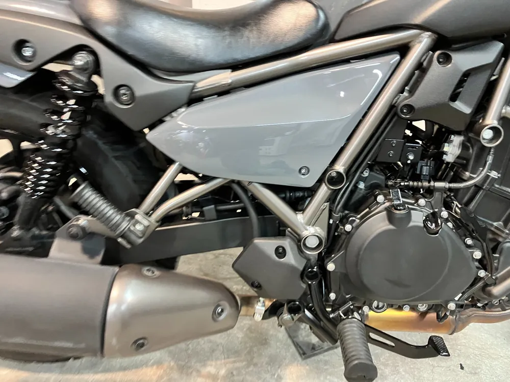Kawasaki Eliminator 400SE 2024, серый, фото 13