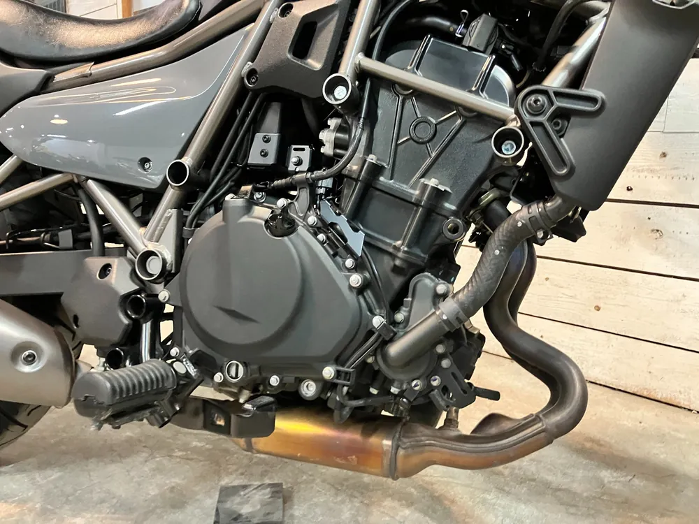 Kawasaki Eliminator 400SE 2024, серый, фото 14