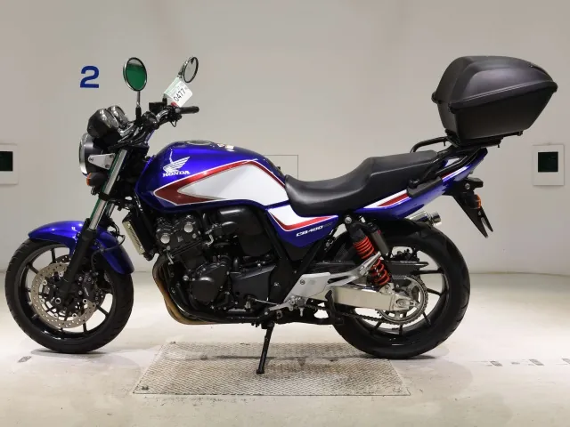 Honda CB400SB 2020, white | red | blue, фото 2