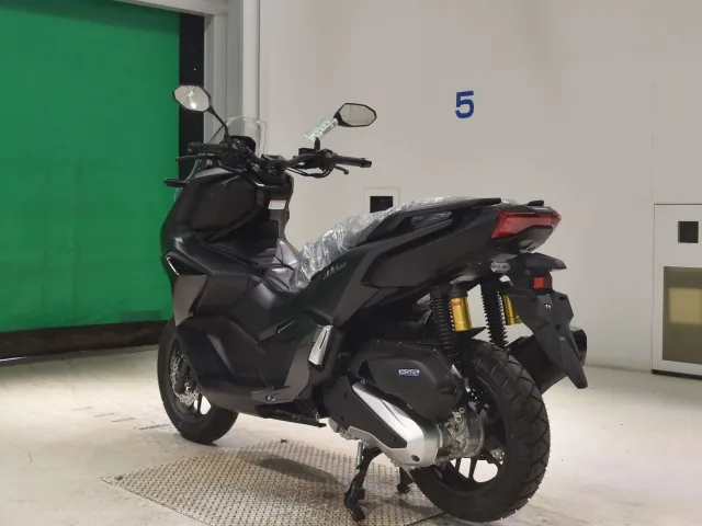 Honda ADV160, matt black, фото 6