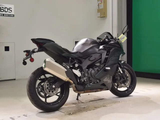Kawasaki ZX-4R SE 2025, серый, фото 5