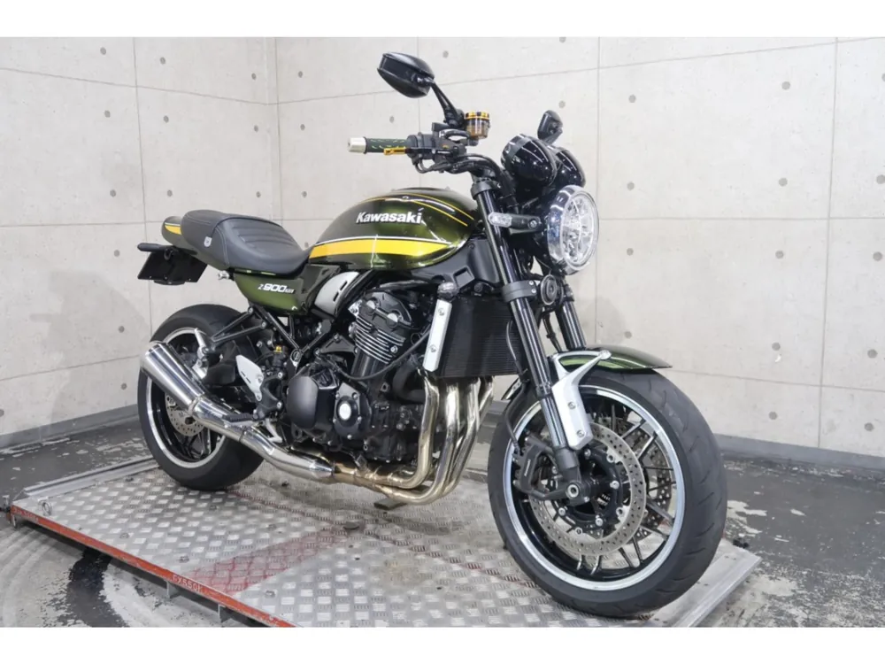 Kawasaki Z900RS 2020, зелёный, фото 3