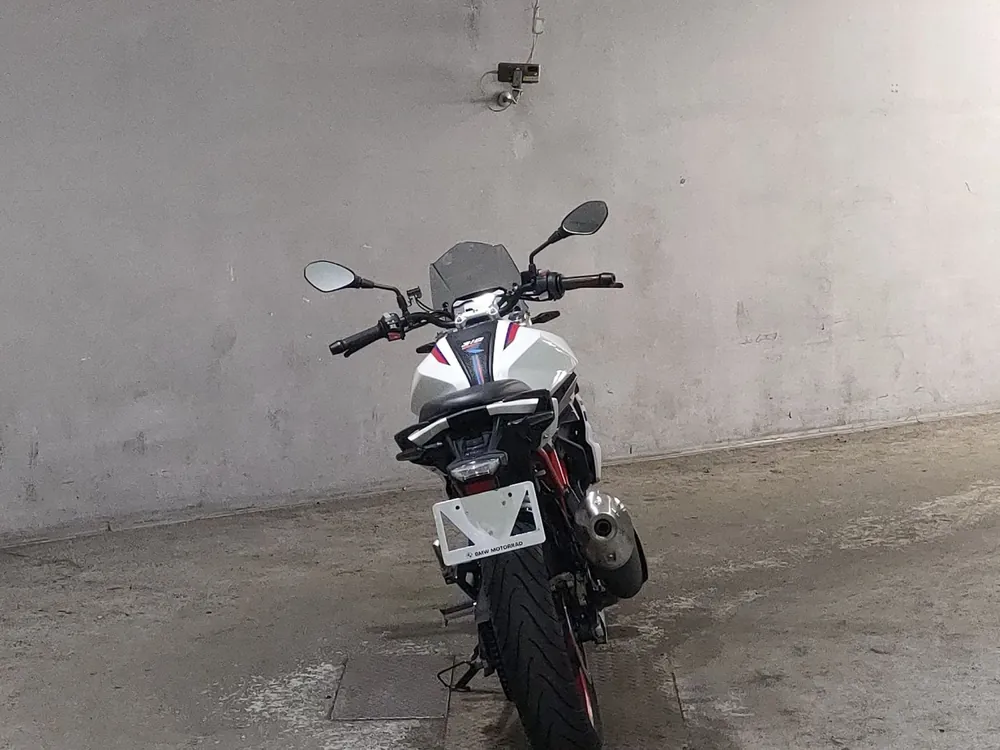 BMW G310R 2022, white / red, фото 4