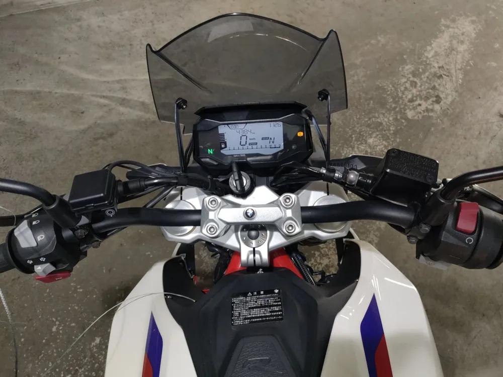 BMW G310R 2022, white / red, фото 5