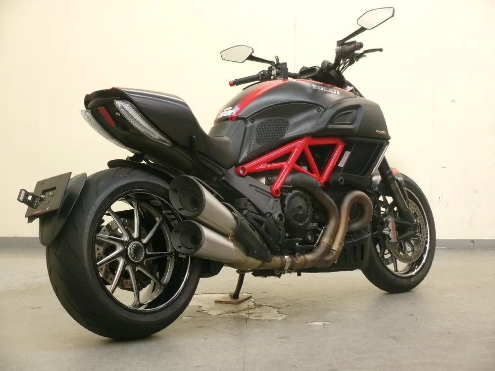 Ducati Diavel Carbon 2014, фото 3