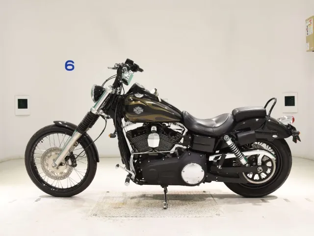 Harley-Davidson FXDWG1580 2015, black | gold, фото 2