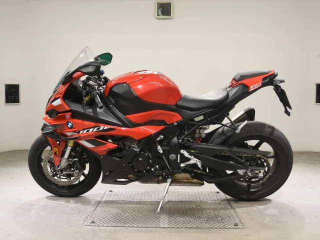 BMW S1000Rr 2023, красный, фото 2