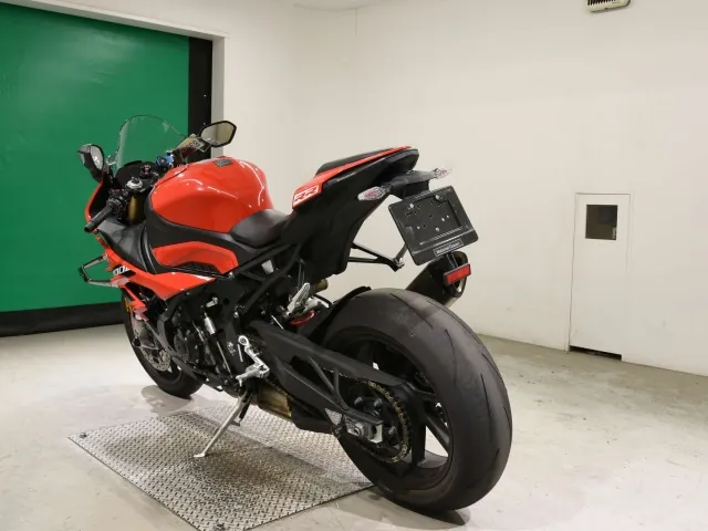 BMW S1000Rr 2023, красный, фото 6