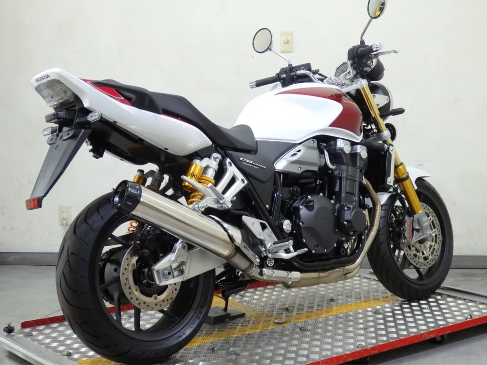 Honda CB1300 2026, white / red, фото 7