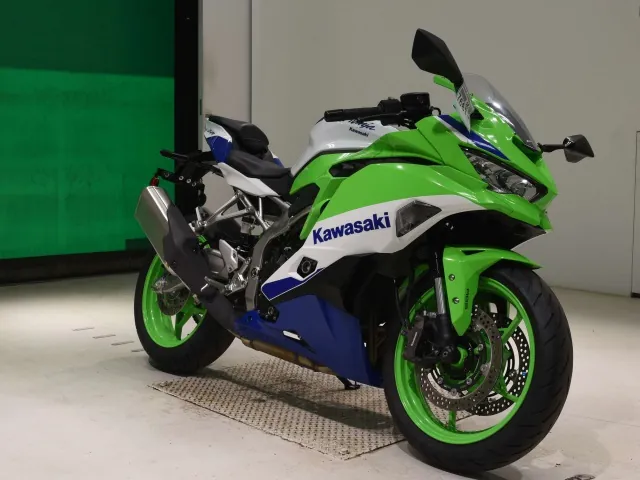 Kawasaki ZX-4R SE 2024, white | green, фото 3