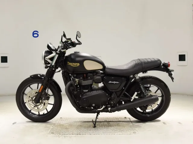 Triumph Street Twin 2016, matt black, фото 2