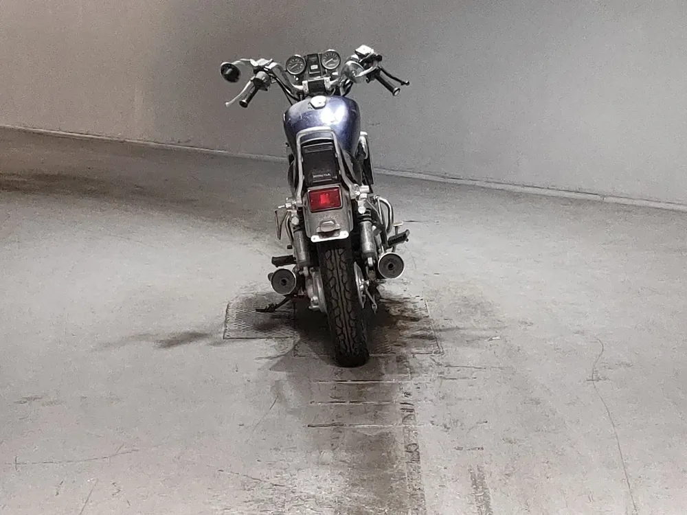 Honda VF750 1983, фиолетовый, фото 4