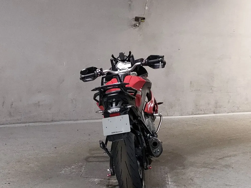 BMW S1000XR 2016, красный, фото 4