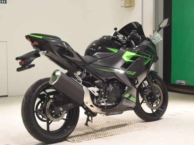 Kawasaki Z400, black | green, фото 5