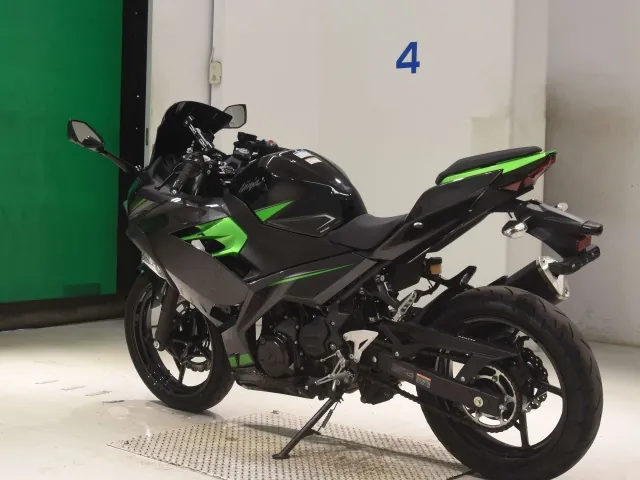 Kawasaki Z400, black | green, фото 6