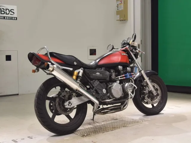 Kawasaki Zephyr 400, красный, фото 5