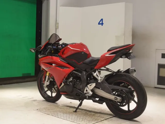 Honda CBR250RR, красный, фото 6