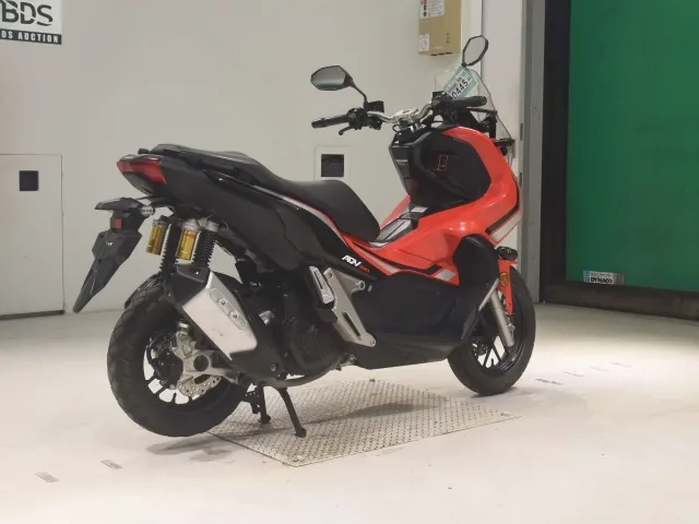 Honda ADV150, красный, фото 5