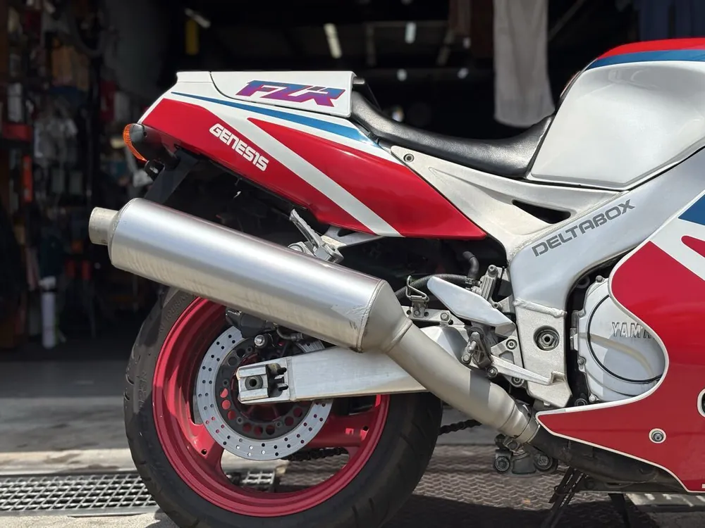 Yamaha FZR1000 1993, фото 10