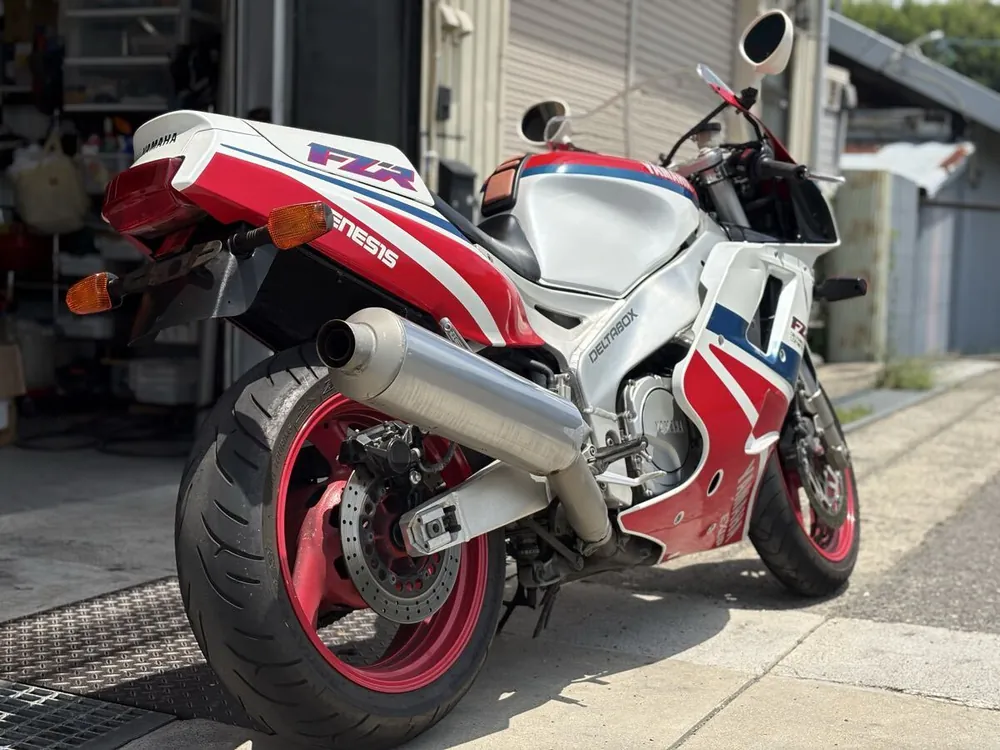Yamaha FZR1000 1993, фото 2