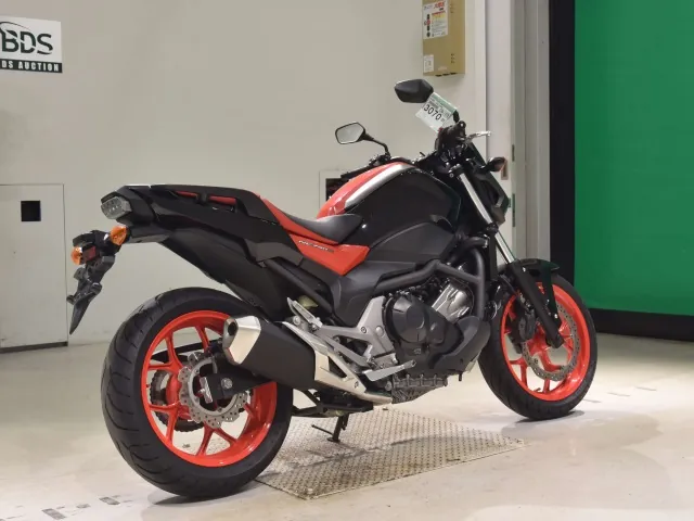 Honda NC750S-2 2017, красный, чёрный, фото 5