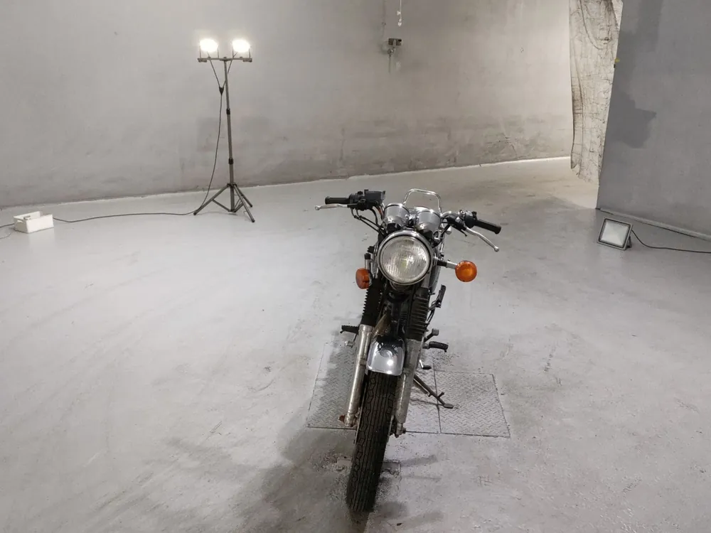 Yamaha SR400, чёрный, фото 3