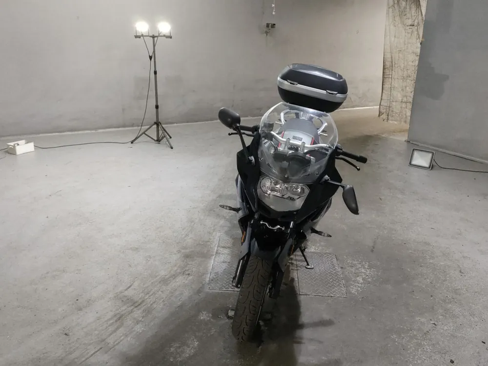 BMW F800GT 2018, чёрный, серебристый, фото 3