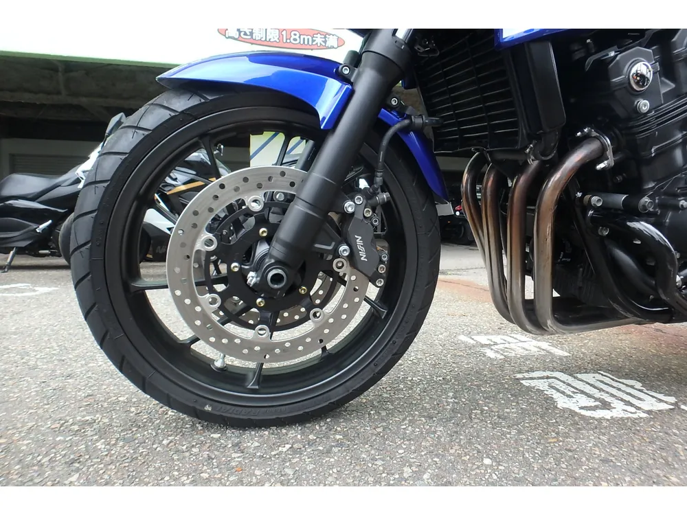 Honda CB400SB 2020, белый, синий, фото 15
