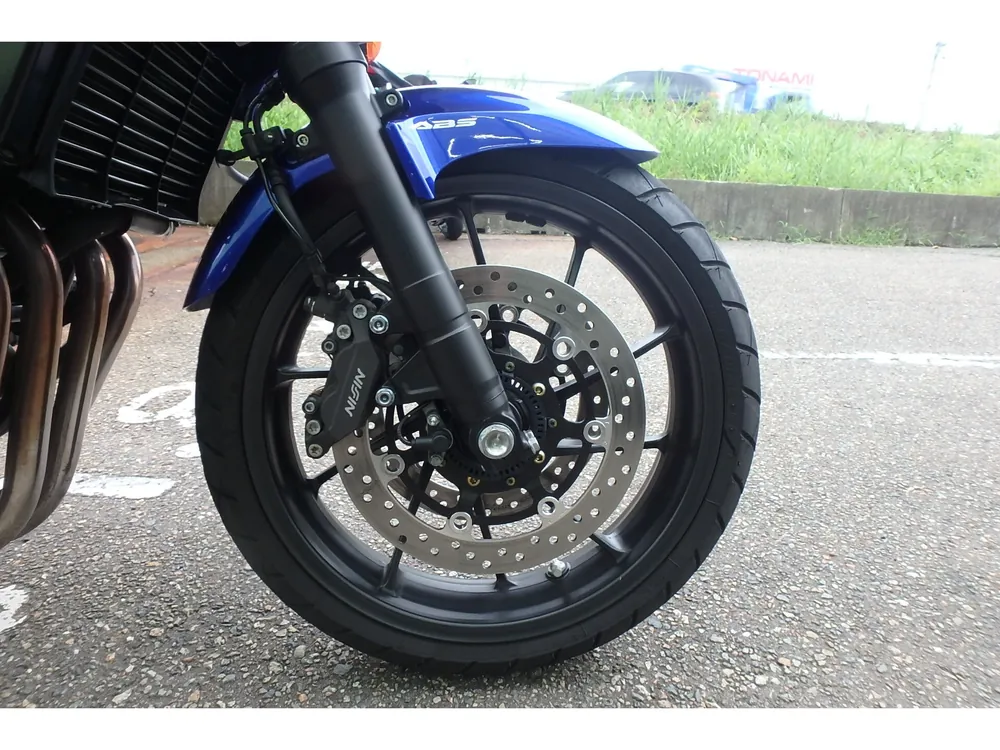 Honda CB400SB 2020, белый, синий, фото 4