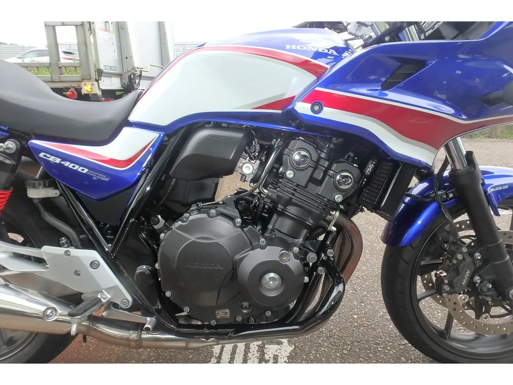 Honda CB400SB 2020, белый, синий, фото 5
