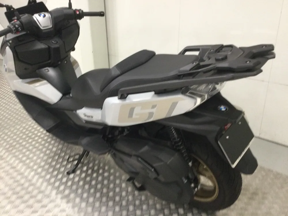 BMW C400Gt 2026, p white, фото 4