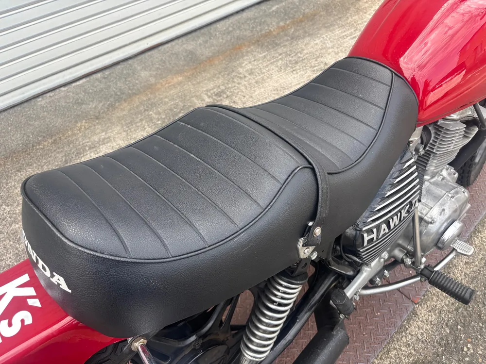 Honda CB400T HAWK HONDA MATIC 2021, красный, фото 12