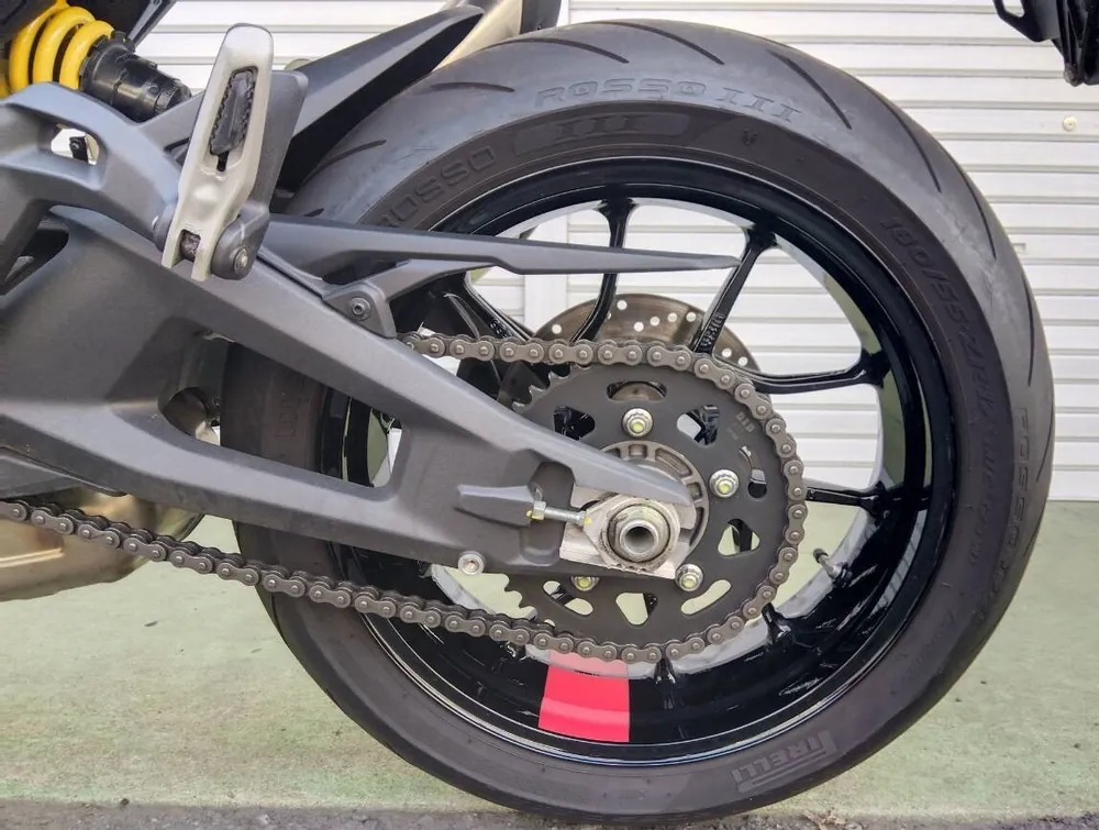 Ducati Monster 937+ 2022, фото 10