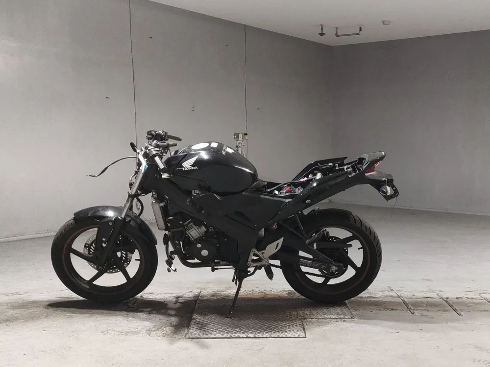 Honda CBR125R, чёрный, фото 2